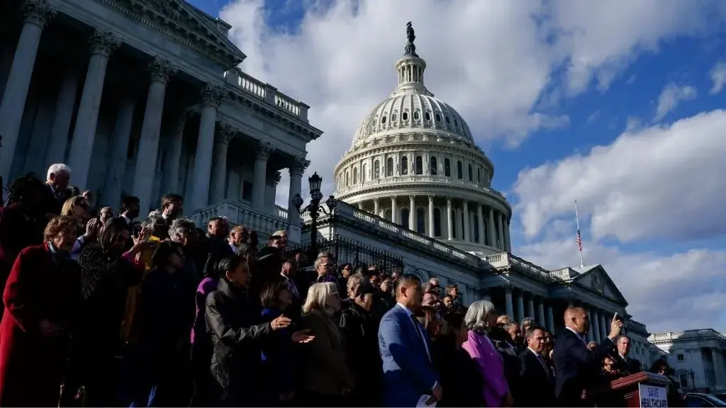 Hạ viện Mỹ thông qua dự luật mở cửa lại chính phủ
